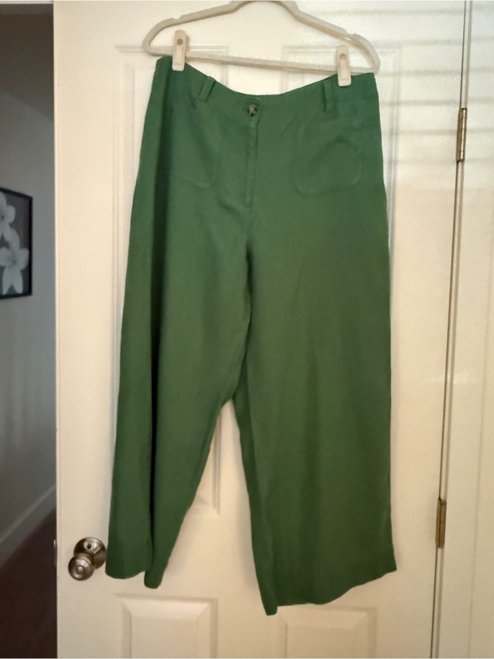 Washed Linen Wide Crop Patch Pocket Pants in Grove Green